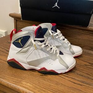 Air Jordan 7 Retro - Mens Sneakers